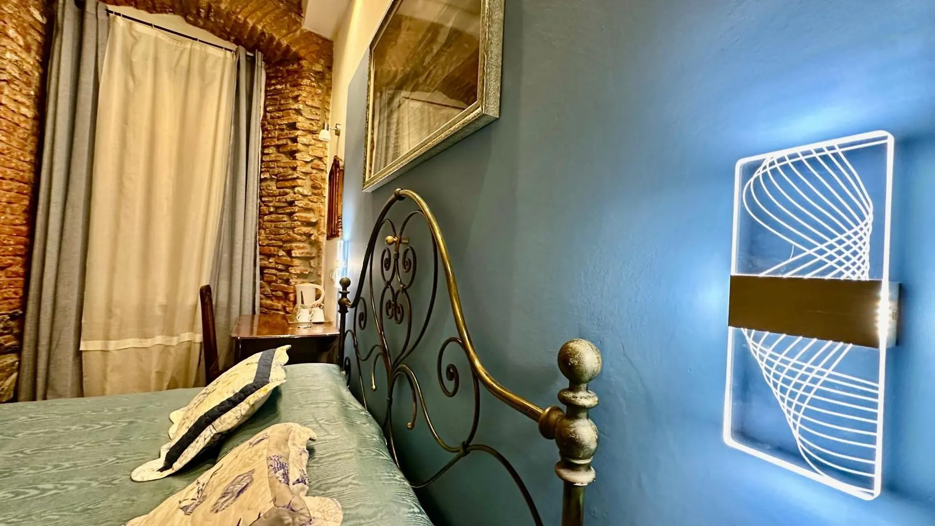The Vernazza Main Plaza - Rooms & Apartment Maison d'hôtes