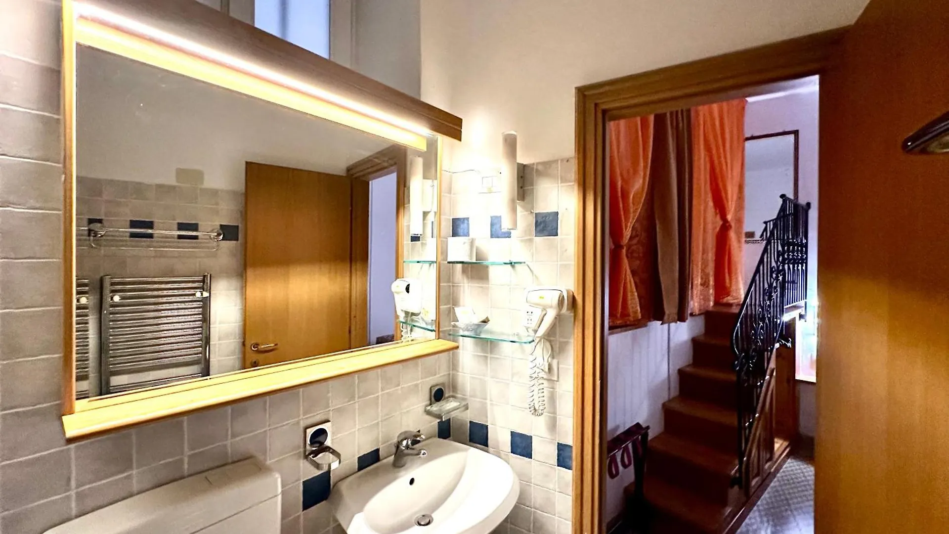 Guest house The Vernazza Main Plaza - Rooms & Apartment